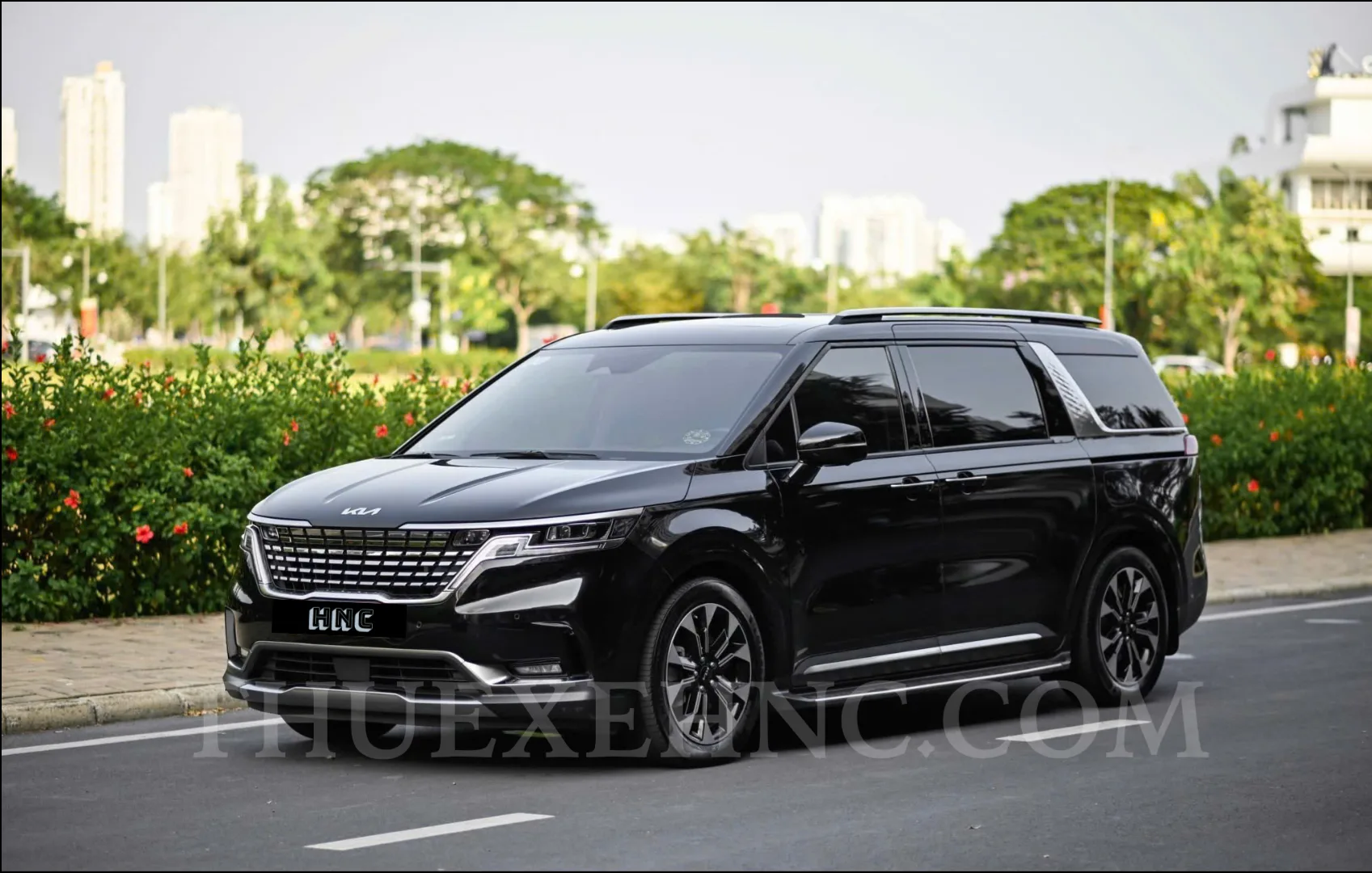 Thuê Xe Carnival Đi Long An