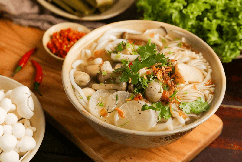 Thuê Xe Carnival Đi Núi Bà Đen