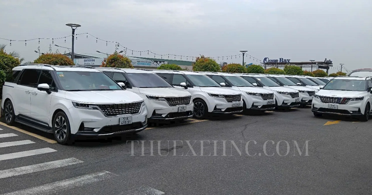 Thuê Xe Carnival tại Hoàng Nam Car
